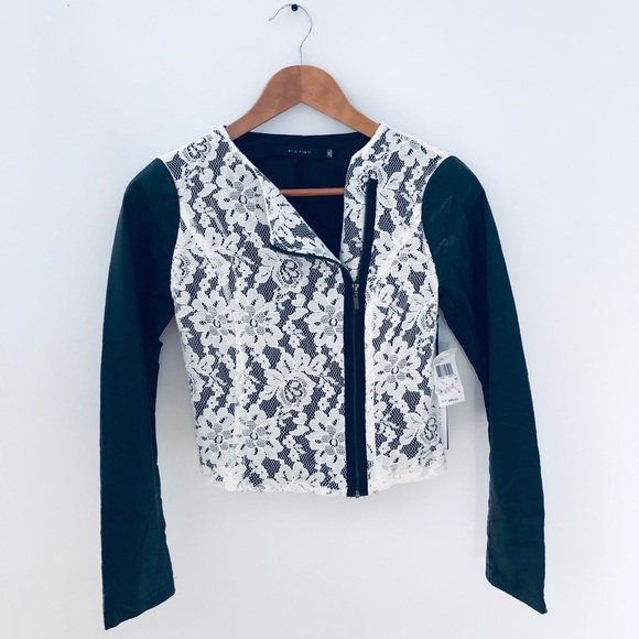 eric+lani Jackets & Blazers - Eric+Lani Crop Bomber Jacket -floral lace Size CS